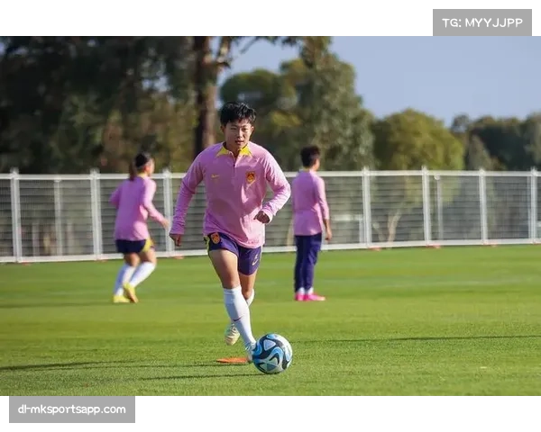 上体大女足勇夺国际大体联足球世界杯冠军 展现中国女足新风采